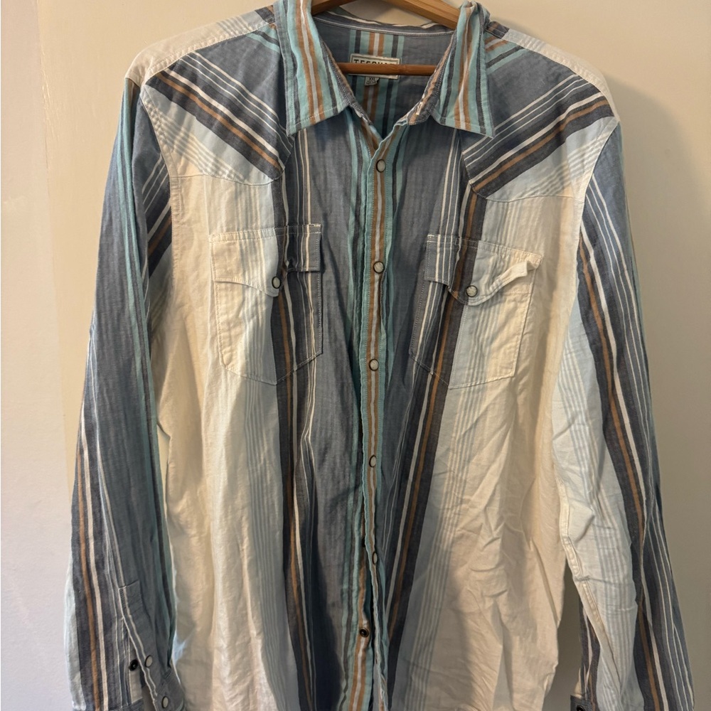 Tecovas Blue and White Casual Button Down Shirt